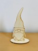 Gnomo con baffi e base 15 cm