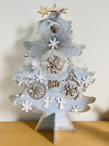 Albero 3D 52 cm  con stelle di natale